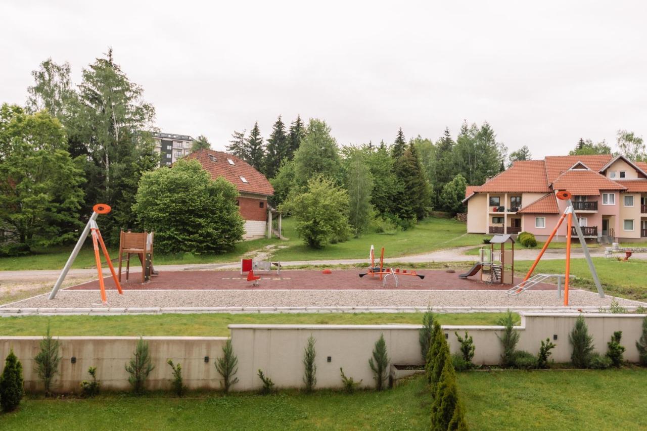 ホテル Zlatibor Highland エクステリア 写真