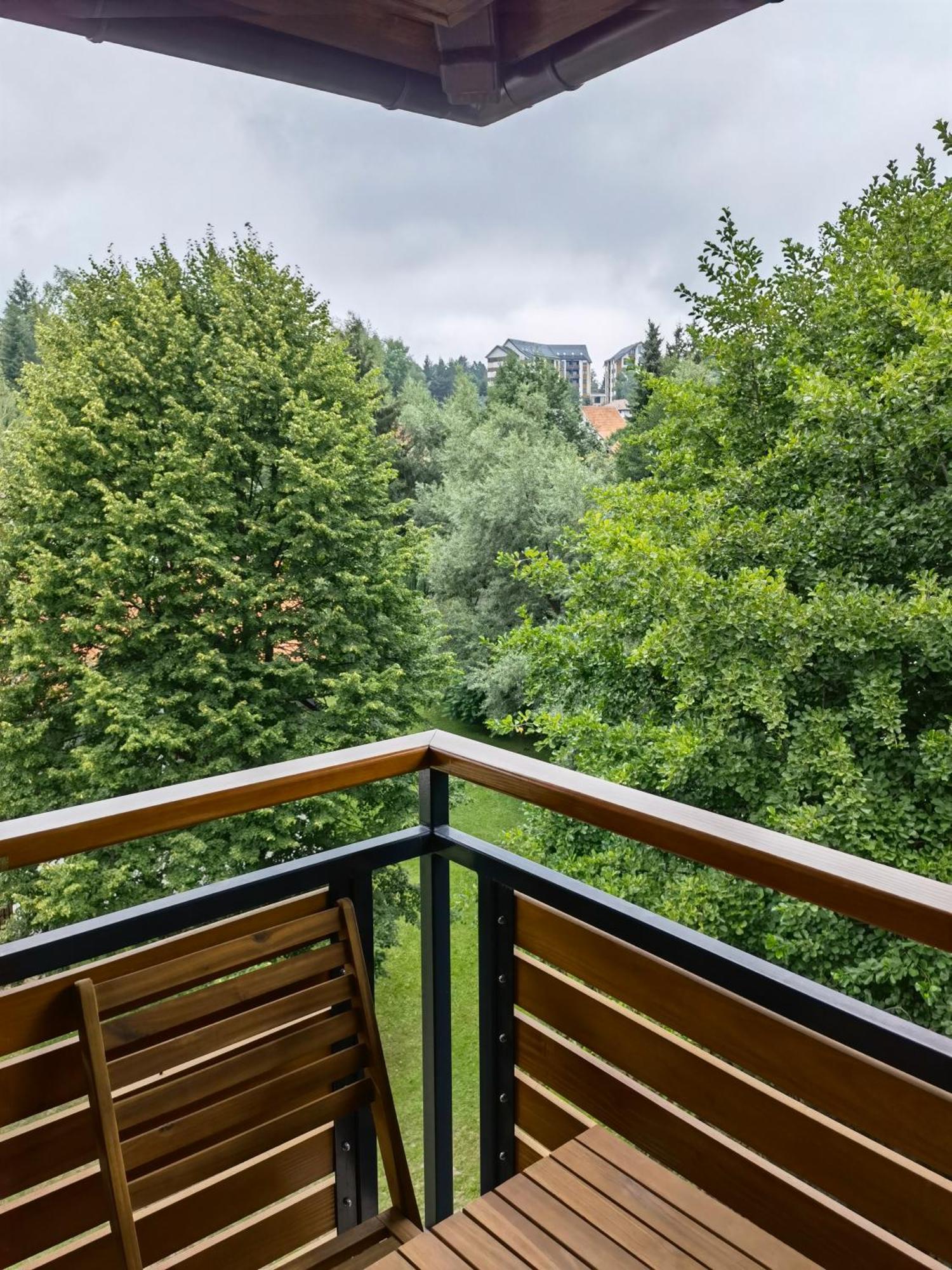 ホテル Zlatibor Highland エクステリア 写真